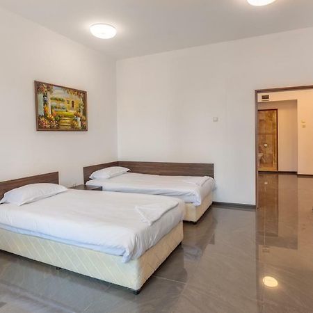 SeaSide Guest Rooms Burgas Extérieur photo