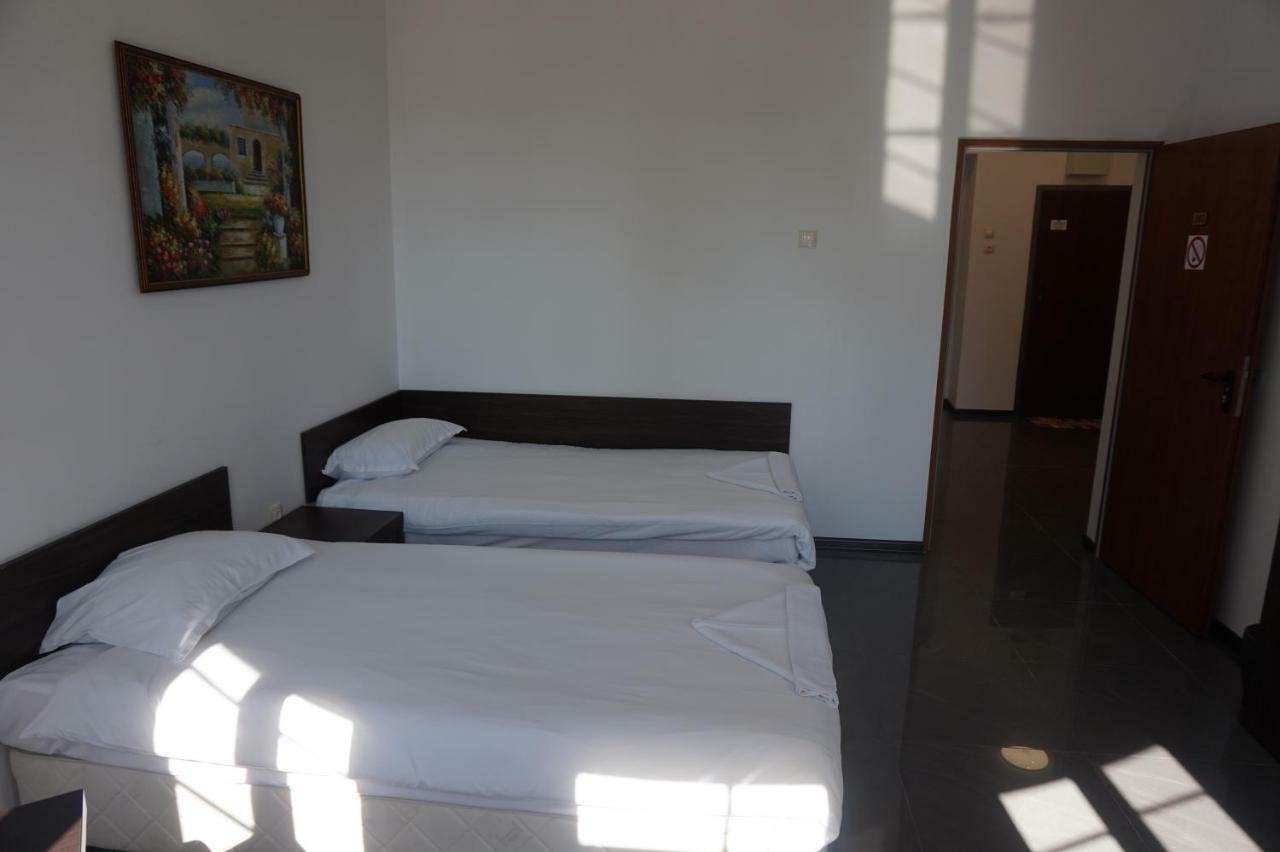 SeaSide Guest Rooms Burgas Extérieur photo