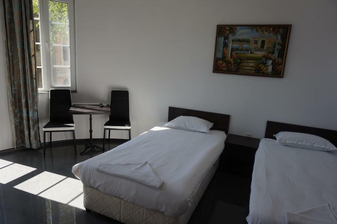 SeaSide Guest Rooms Burgas Extérieur photo