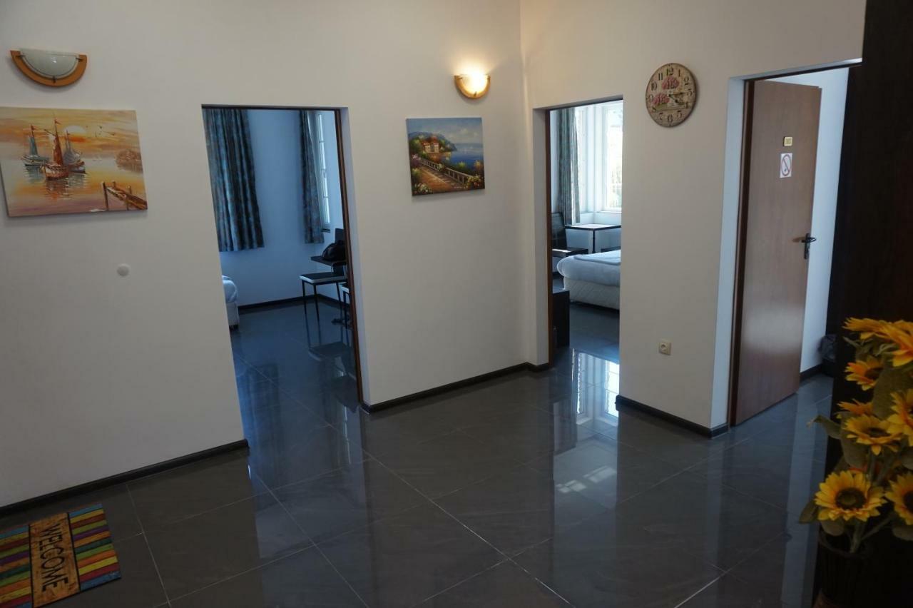 SeaSide Guest Rooms Burgas Extérieur photo