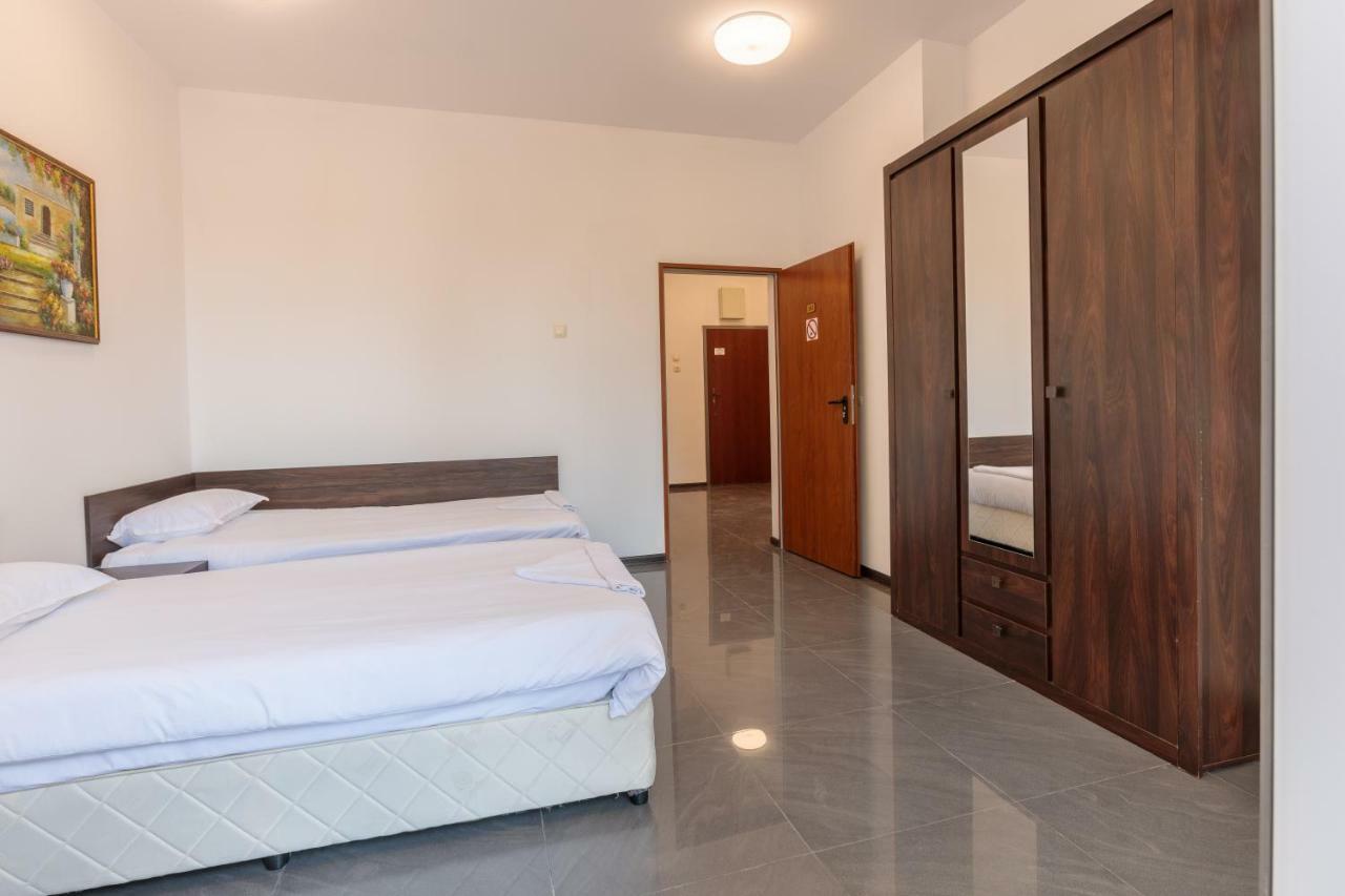 SeaSide Guest Rooms Burgas Extérieur photo