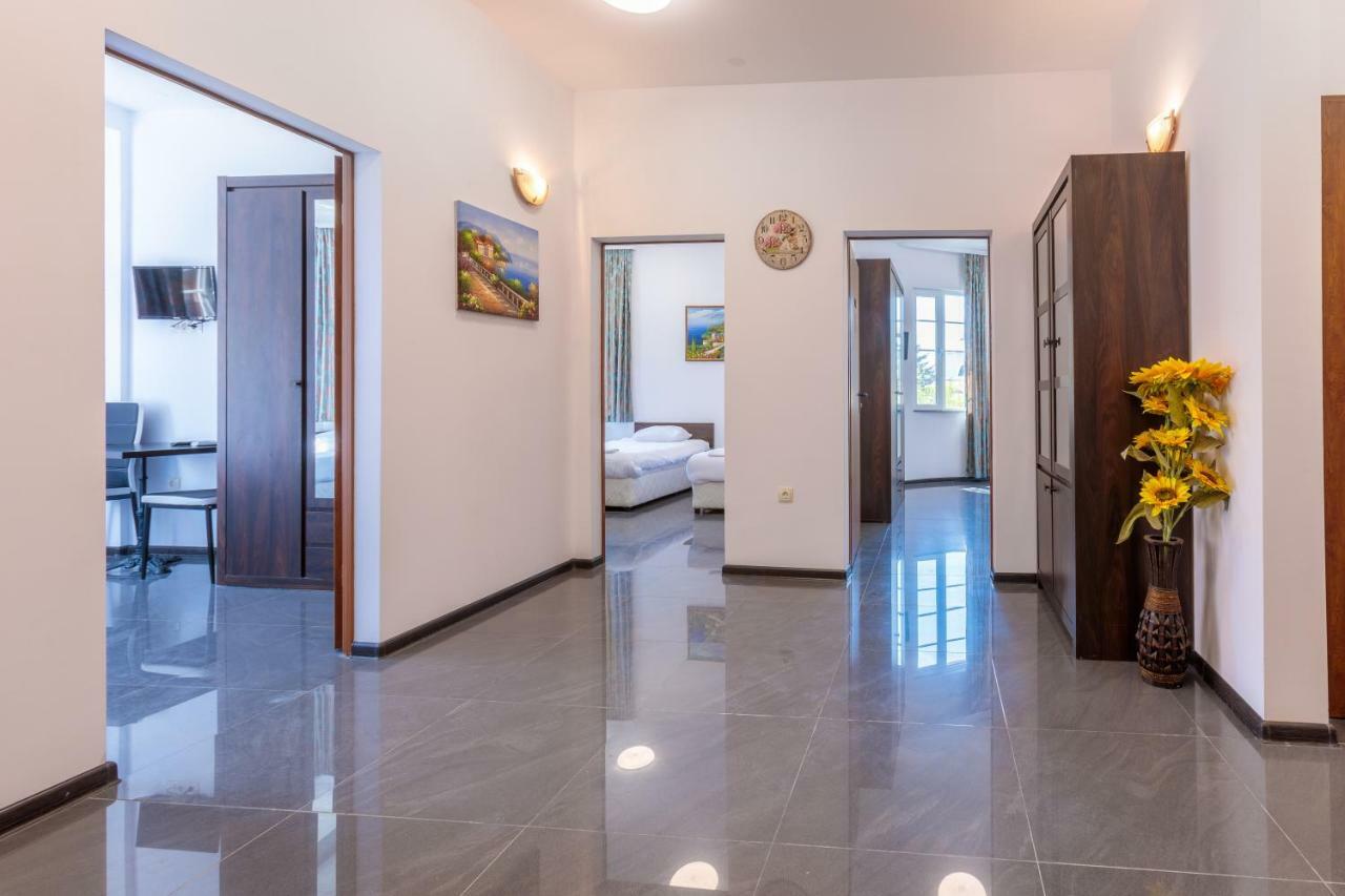 SeaSide Guest Rooms Burgas Extérieur photo